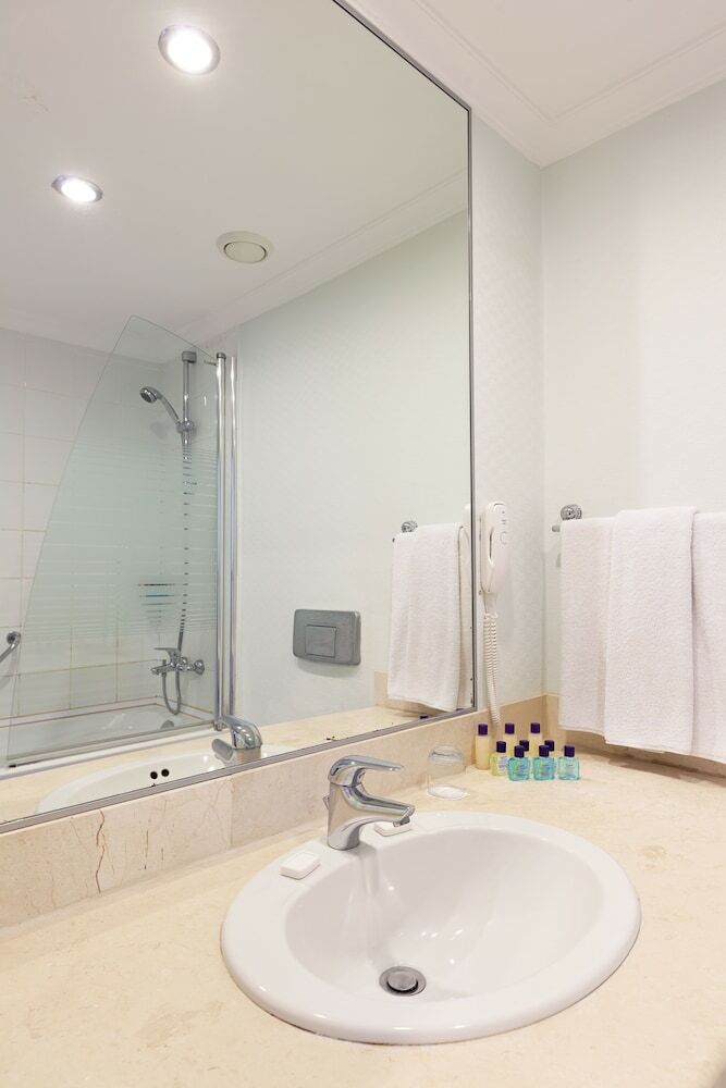 X Life Hotel Sarıgerme 15 - Adult Hotel