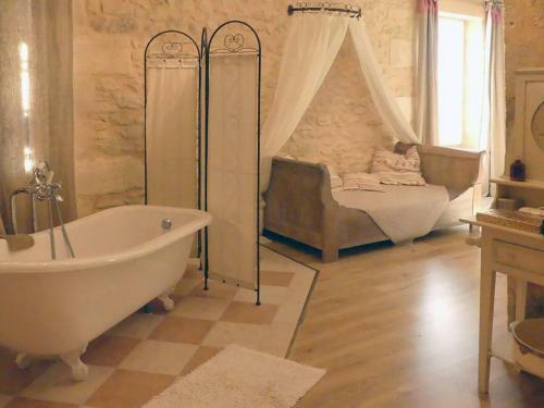 Cozy Holiday Home In Frontenac With Private Pool