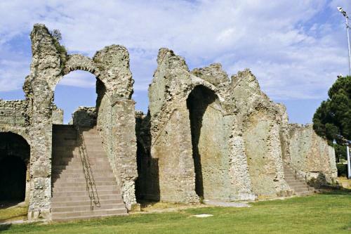 Apartamento Splendide Studio Au C?ur Historique De Fr�jus