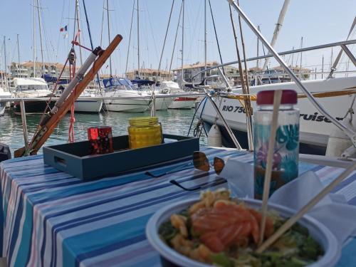 Joli Voilier De 6m Pour Exp�rience Insolite