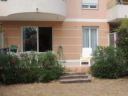 Apartamento Appartement F2 En R�sidence