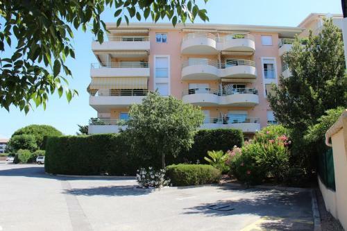 Apartamento Appartement F2 En R�sidence