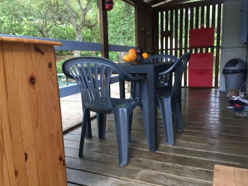 Chalet � Gassin Au Calme Sous Les Pins