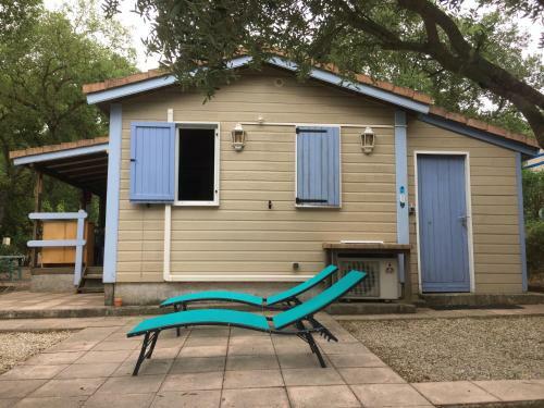 Chalet � Gassin Au Calme Sous Les Pins