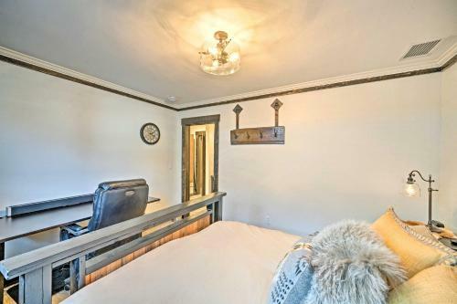 Rustic-chic Apartment With Gas Grill 20 Mi To Msu!