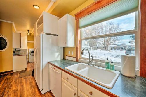 Spacious Montana Getaway, 35 Mi To Bridger Bowl!
