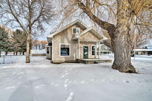 Spacious Montana Getaway, 35 Mi To Bridger Bowl!