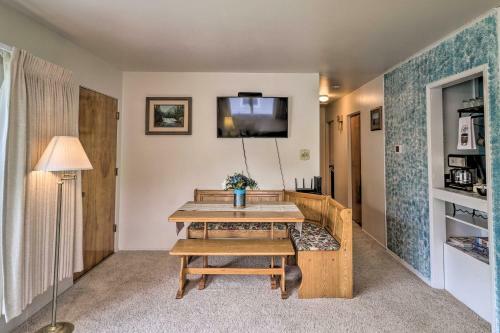 Quaint Polson Home With Mtn View Walk To Lake!