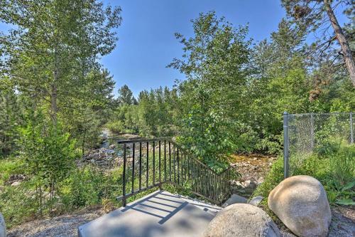 Victor Woodland Cabin Retreat With Fire Pit