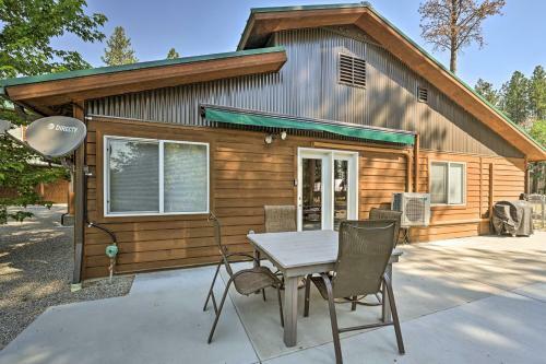 Victor Woodland Cabin Retreat With Fire Pit