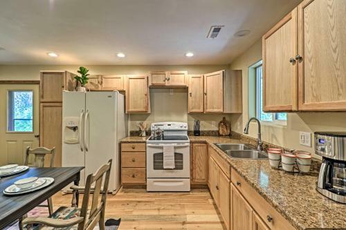 Secluded Cabin - 4 Mi To Glacier Natl Park!
