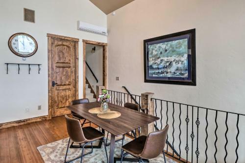 Tasteful And Spacious Escape On Whitefish Lake