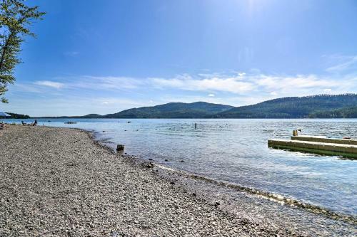 Apartamento Whitefish Escape With Deck 3 Mi To Ski Resort!