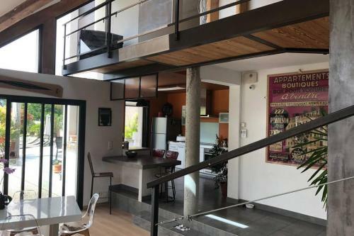 Pau Villa 250m2 Piscine Et Jacuzzy.