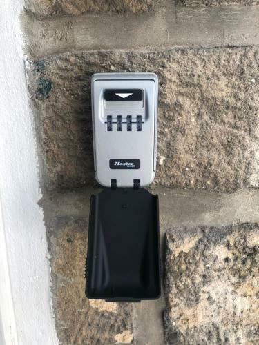 Hostal Appartements Charles De Gaulle