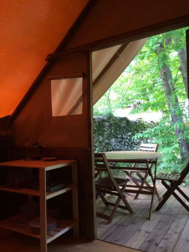 Camping La Ch�taigneraie