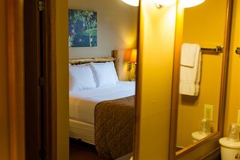 Hotel Cranberry Country Lodge