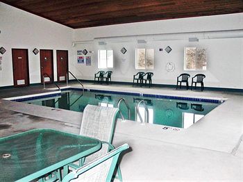 Motel 6 Lake Delton