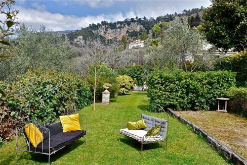 Hostal Bastide A�na