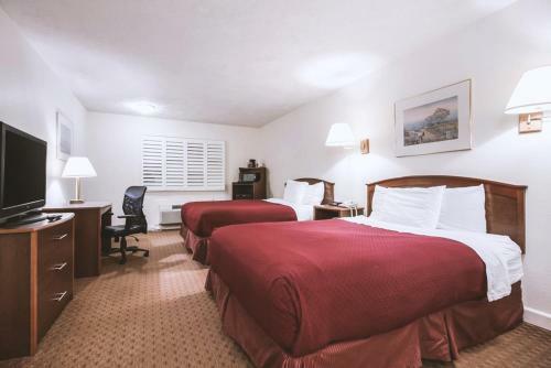 Hotel Sky-palace Inn & Suites Mccook