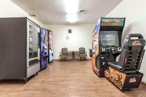 Hotel Sky-palace Inn & Suites Mccook