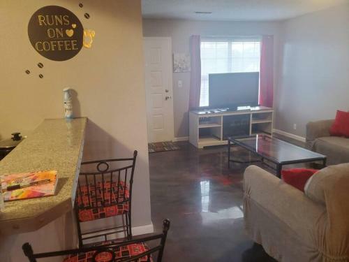 Apartamento 5 Min Walk 2 Memorial Staudim Over 1000 Sq Ft