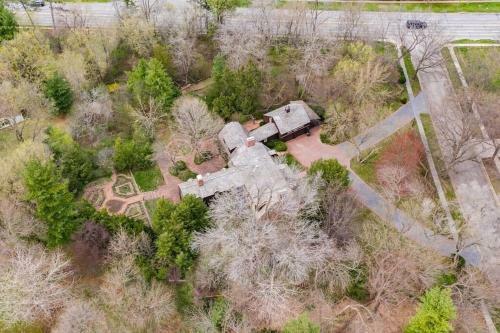 Beautiful In Town Acreage