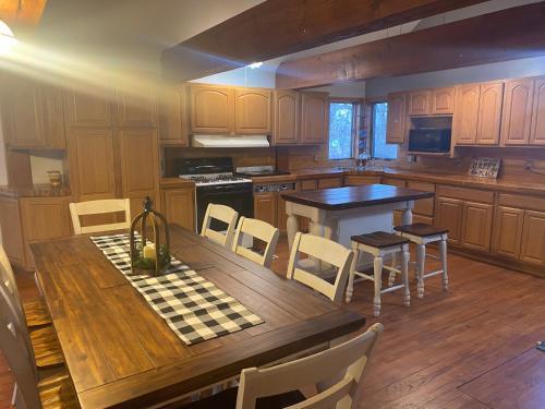 Villa Newly Remodeled Riverfront Cabin In Crane Country
