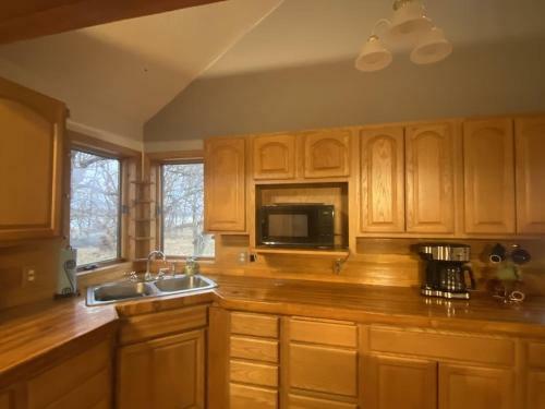 Villa Newly Remodeled Riverfront Cabin In Crane Country
