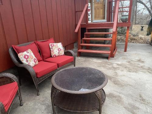 Villa Newly Remodeled Riverfront Cabin In Crane Country