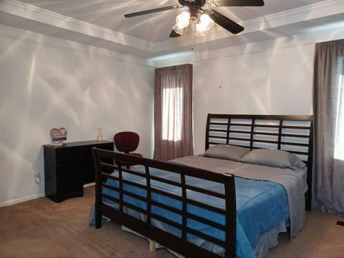 Private Room In Popular Millard Area West Omaha