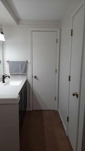 Private Room In Popular Millard Area West Omaha