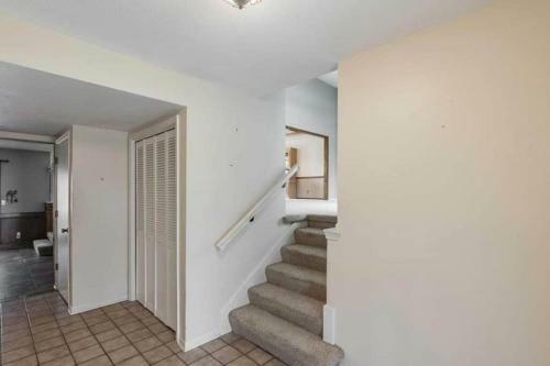 Private Room In Popular Millard Area West Omaha
