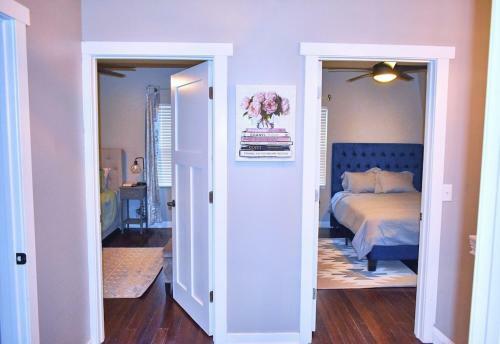 Beautiful Midtown Luxe Home Sleeps 8