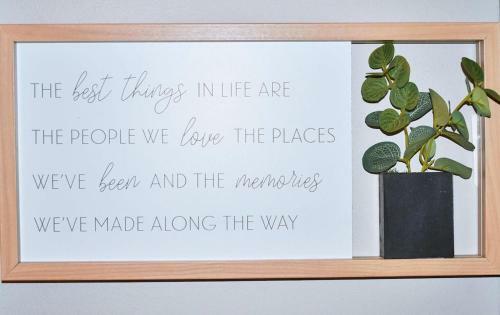 Beautiful Midtown Luxe Home Sleeps 8