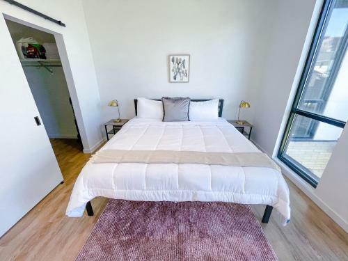 Bright 1bd/1ba Downtown Omaha Apartments