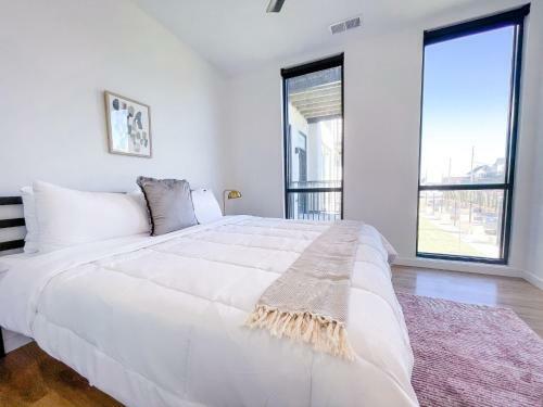 Bright 1bd/1ba Downtown Omaha Apartments