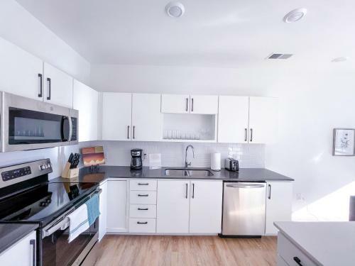Bright 1bd/1ba Downtown Omaha Apartments