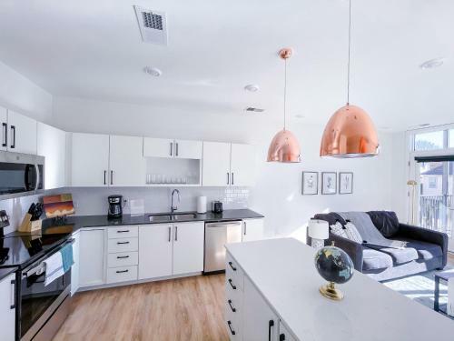 Bright 1bd/1ba Downtown Omaha Apartments