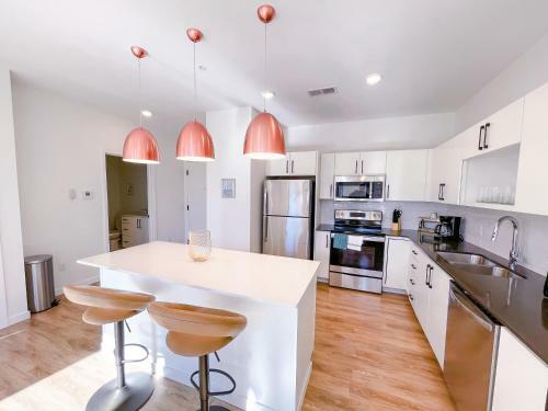 Bright 1bd/1ba Downtown Omaha Apartments