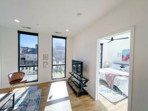 Bright 1bd/1ba Downtown Omaha Apartments