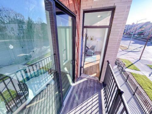 Bright 1bd/1ba Downtown Omaha Apartments