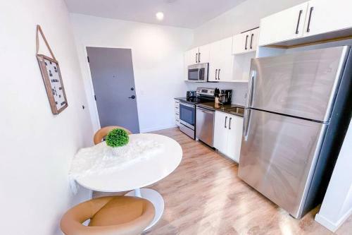 Bright 1bd/1ba Downtown Omaha Apartments