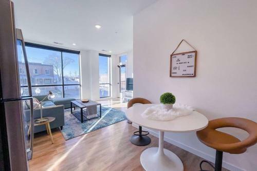 Bright 1bd/1ba Downtown Omaha Apartments