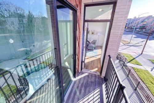 Bright 1bd/1ba Downtown Omaha Apartments