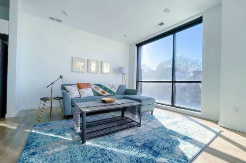 Bright 1bd/1ba Downtown Omaha Apartments