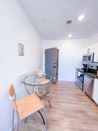 Bright 1bd/1ba Downtown Omaha Apartments