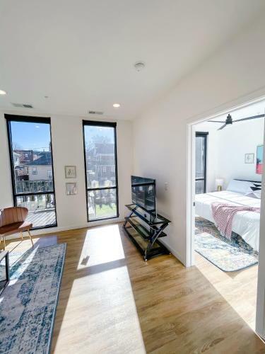 Bright 1bd/1ba Downtown Omaha Apartments