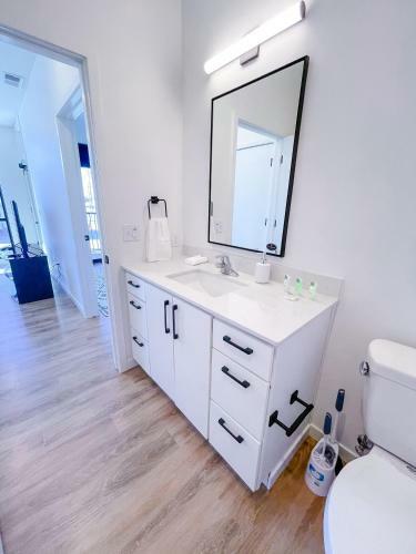 Bright 1bd/1ba Downtown Omaha Apartments