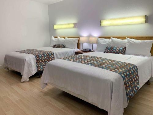 Hotel Rodeway Inn
